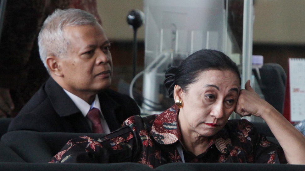 Jokowi Diminta Cari Pengganti Hakim MK Maria Farida 