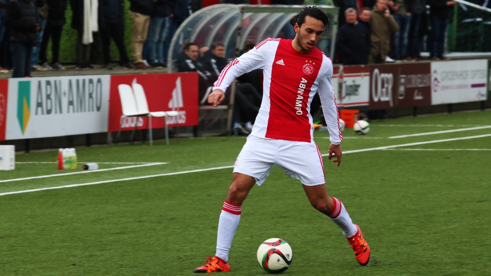 Ezra Walian Gabung Klub Belanda Almere City FC 