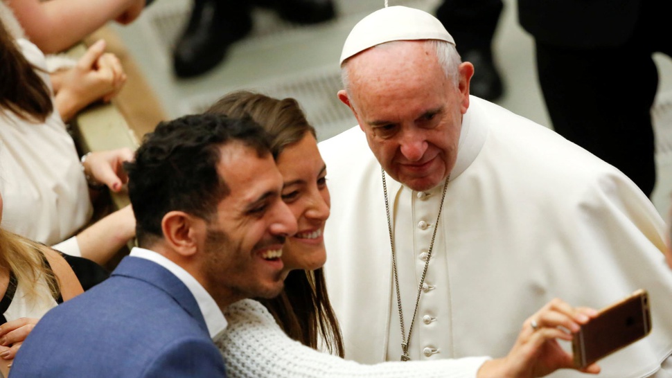 Ucapan dan Tindakan Paus Fransiskus yang Kontroversial