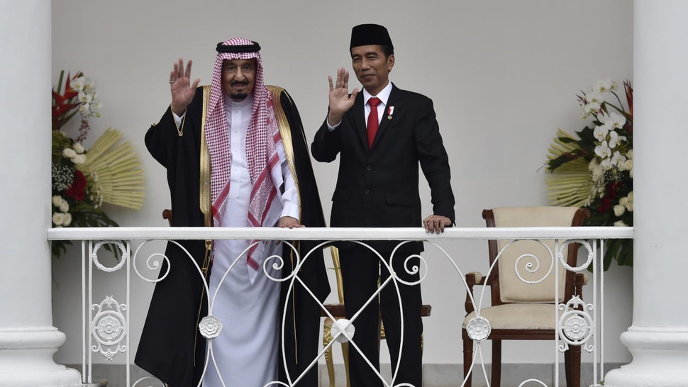 Presiden dan Raja Salman Laksanakan Shalat Tahiyatul 