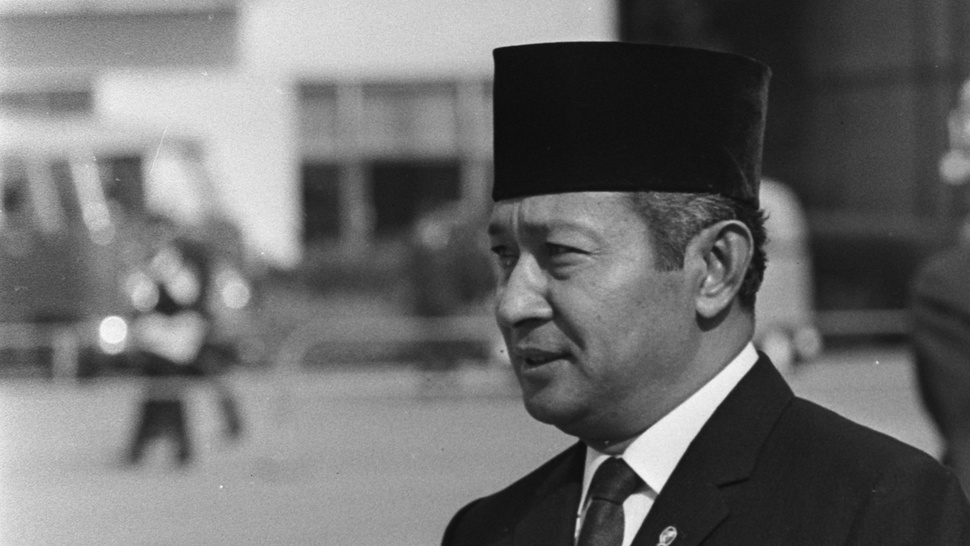 Cinta dan Benci untuk Soeharto