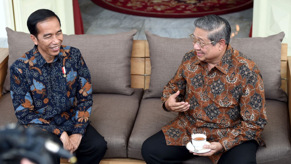Jokowi dan SBY Berbincang Santai di Istana Merdeka
