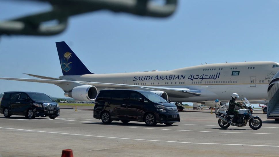 Pesawat Milik Raja Salman Tinggalkan Bali