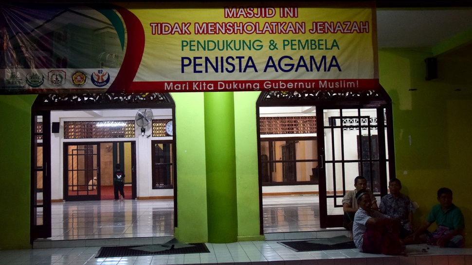 Politik Masjid Pilkada DKI yang Meretakkan Keluarga