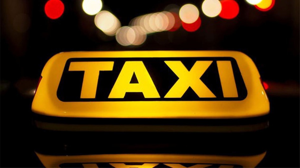 Mulai 1 November, Taksi Online Harus Dilengkapi Stiker ASK