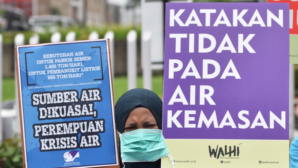 2017/03/22/Tirto.id-antarafoto-aksi-peringatan-hari-air-sedunia-220317-af-4.JPG