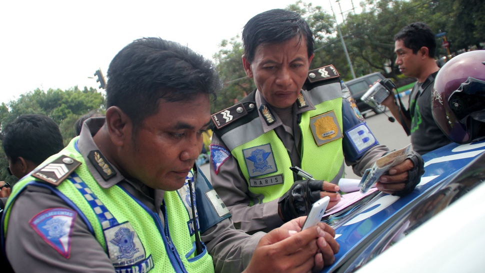 Polisi Tak Berwenang Sita SIM Hanya karena Pajak STNK Nunggak