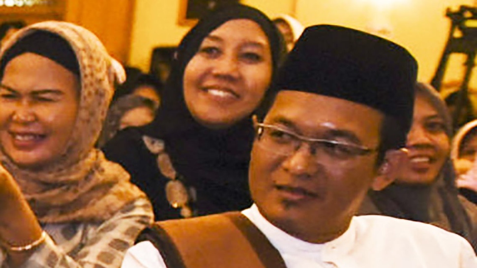 Ahmad Ishomuddin Resmi Diberhentikan dari MUI