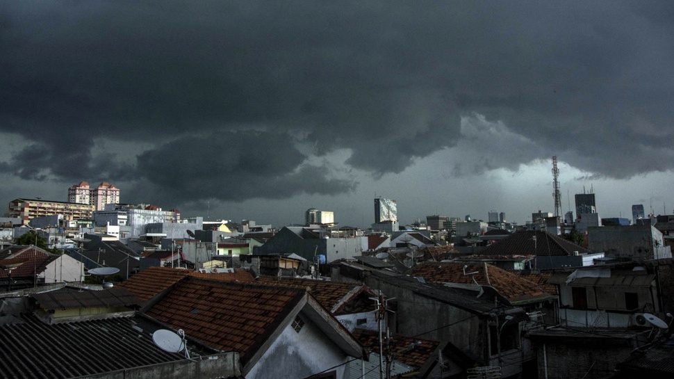 BNPB: Jakarta Hujan Es Sebab Kondensasi Awan Kumulonimbus