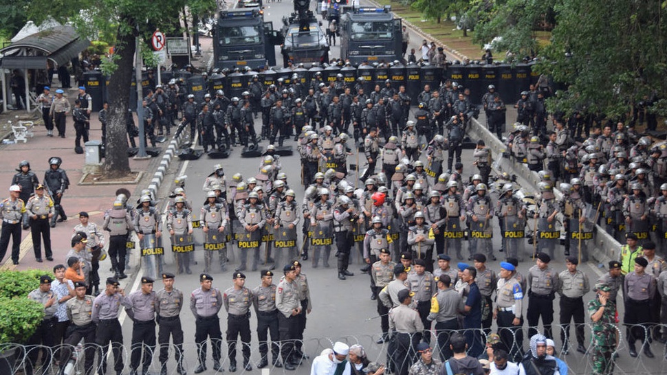 Antisipasi Demo 313, Polisi Jaga Ketat Gedung DPR