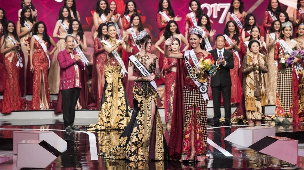 Bunga Jelitha Dinobatkan sebagai Puteri Indonesia 2017