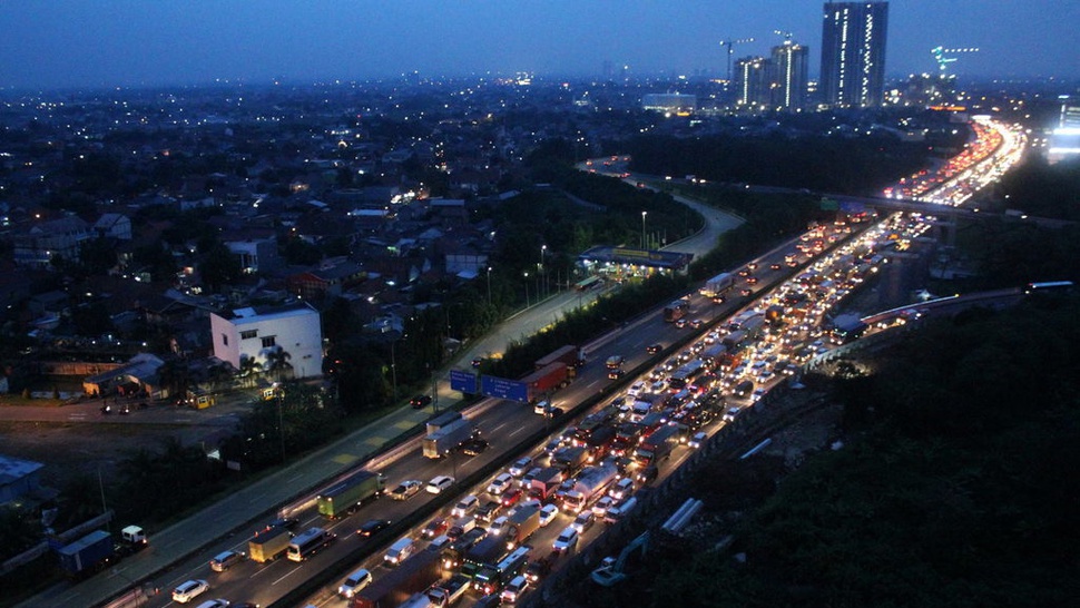 Belasan Ribu Mobil Tinggalkan Bandung di Akhir Libur Paskah 