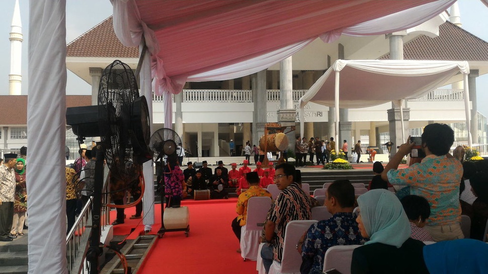 Alasan Jokowi Memilih Nama Masjid KH Hasyim Asy'ari