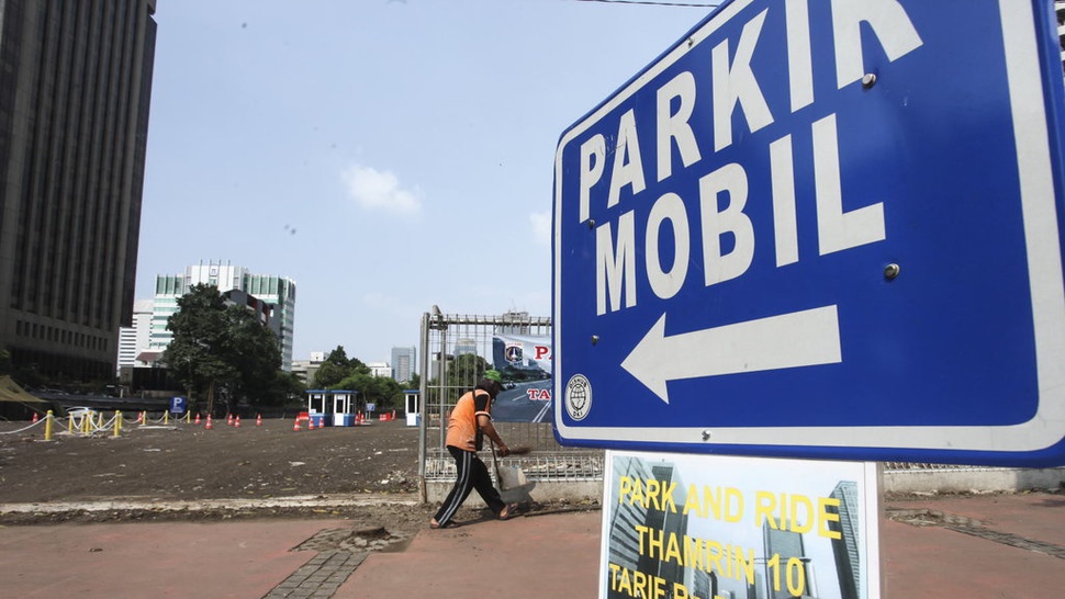 DKI akan Kenakan Tarif Parkir Mahal Bagi Penunggak Pajak Kendaraan