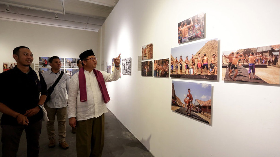 2017/04/22/antarafoto-pameran-foto-apfi-2017-220417-irp-2.jpg