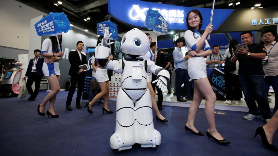 Robot Bisa Gantikan Kerja Kita, Tenaga Manusia Mau Dipake Buat Apa?