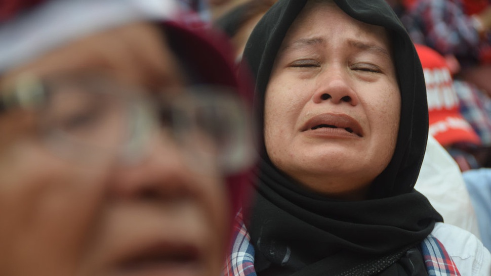 Ibu-ibu Tanyakan Jadwal Besuk Ahok di Rutan Cipinang