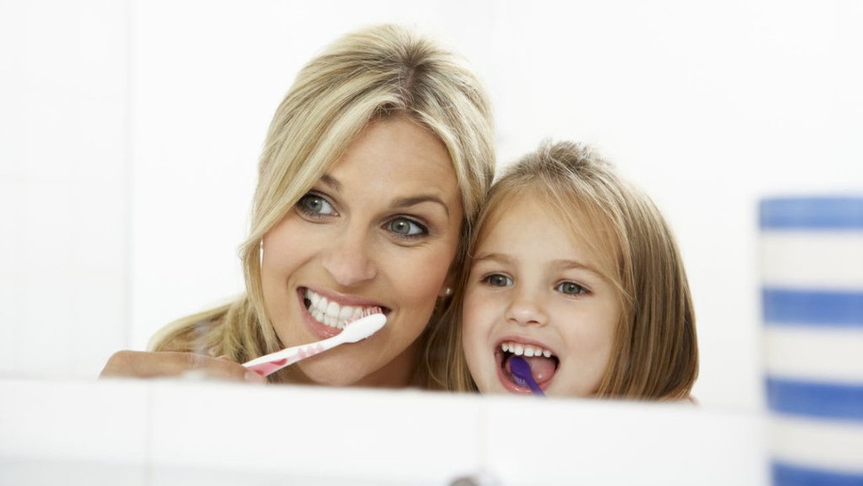 Tips dan Cara Menyikat Gigi yang Baik Agar Terhindar dari Plak