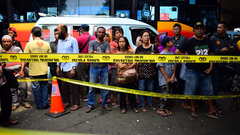 Jenazah Bripda Taufan Korban Bom Kampung Melayu Dikebumikan