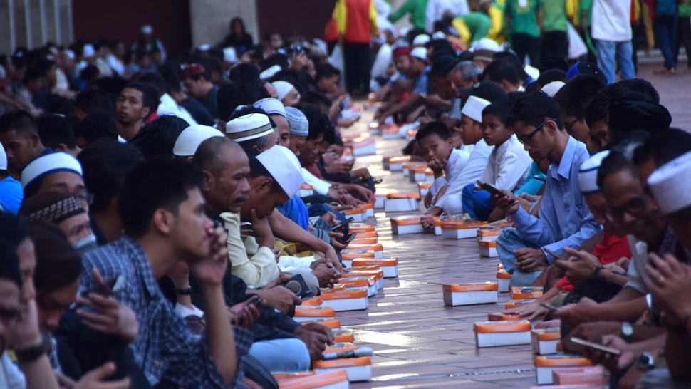 Buka Puasa Bersama Di Masjid Istiqlal