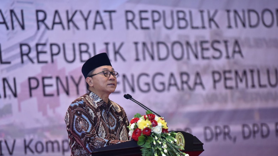 Ketua MPR Ingatkan Setya Novanto untuk Patuhi Undang-Undang