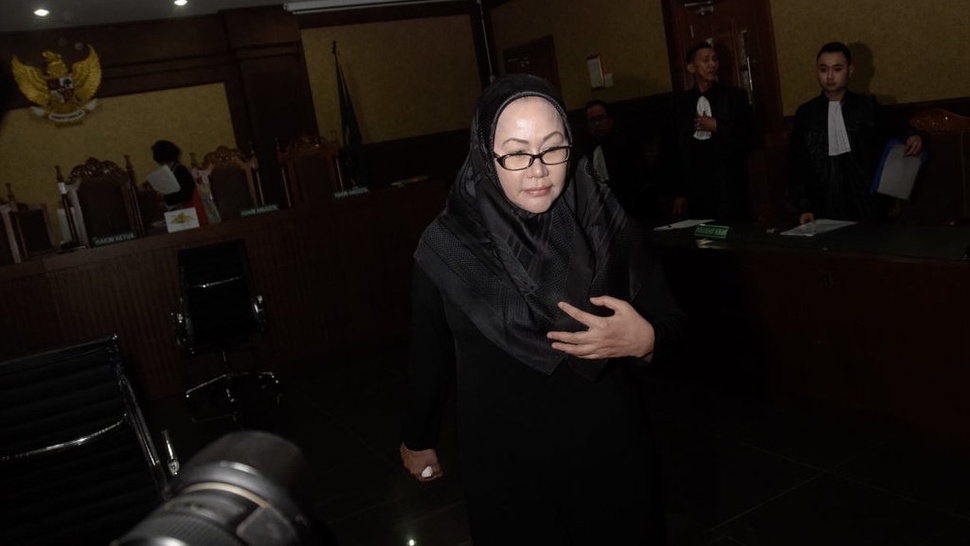 Ratu Atut Chosiyah dituntut 8 Tahun Penjara