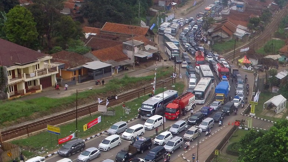 Polisi Berlakukan Jalur Satu Arah dari Garut ke Bandung