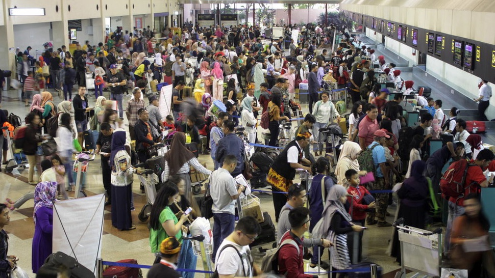 1.500 Takjil Gratis Dibagikan di Bandara Juanda Selama Ramadan