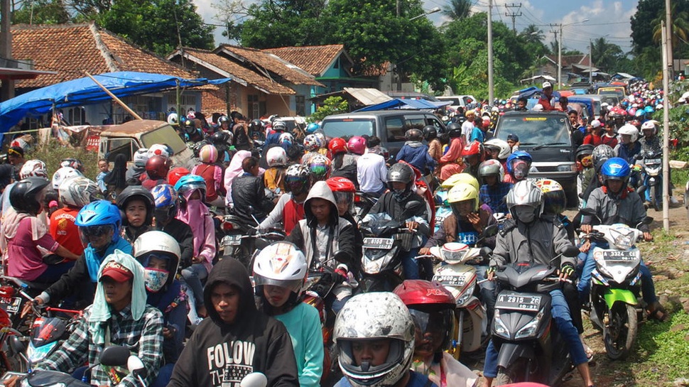 Jalan Lebak Banten Mulai Dipadati Kendaraan Arus Balik