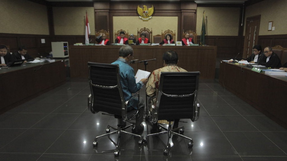 Korupsi E-KTP, Irman & Sugiharto Divonis 7 & 5 Tahun Penjara