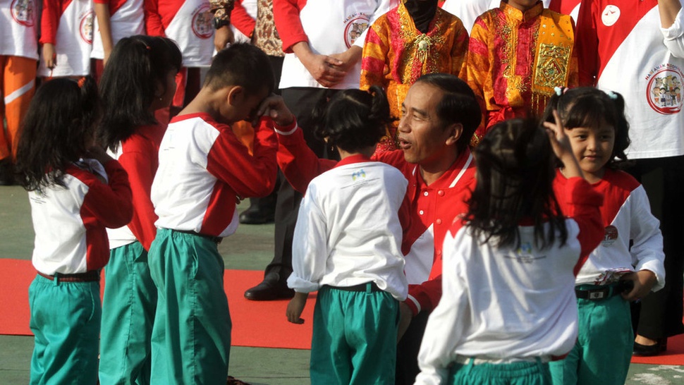 Jokowi Sosialisasikan Kampanye Vaksinasi di Sleman Hari Ini 