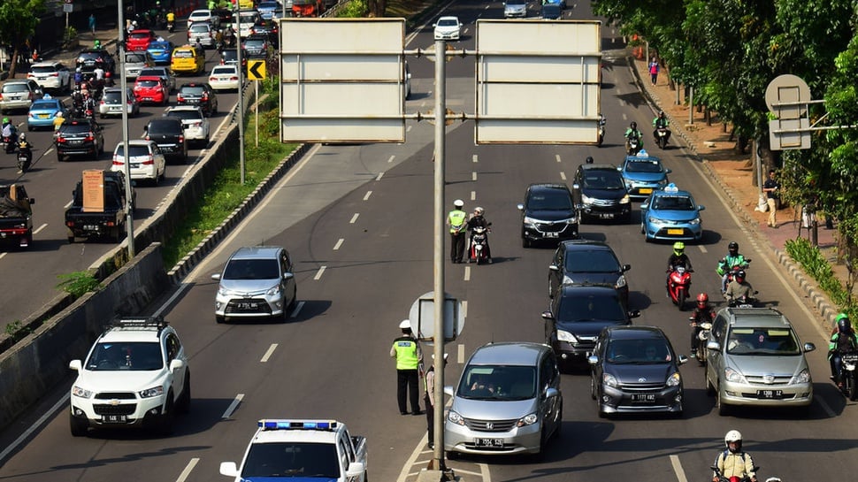 2017/07/25/MOTOR-LANGGAR-FLYOVER--tirto.id--mac-2.JPG