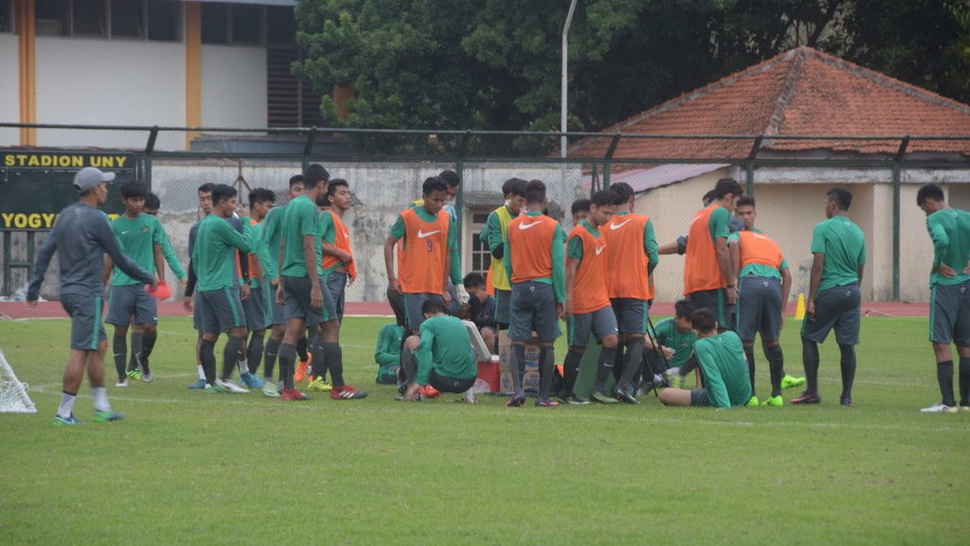 Timnas U-19 Tahan Imbang PSS Sleman di Uji Coba Perdana 