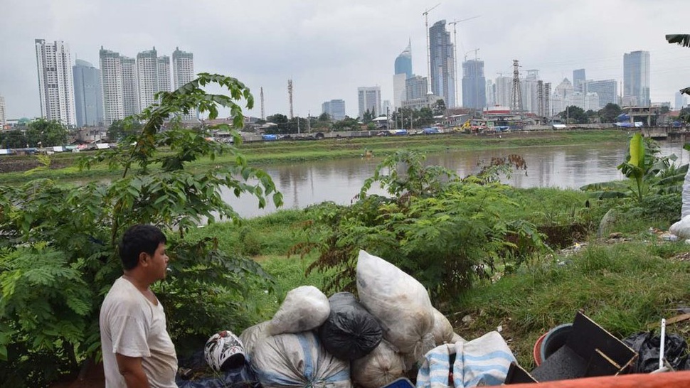 Menggali Pajak Para Pengebor Air Tanah Jakarta 