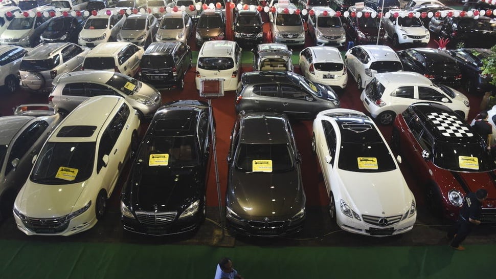 Pandemi Corona Bikin Babak Belur Penjualan Mobil Baru & Bekas
