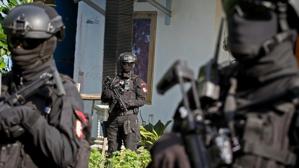 Empat Terduga Teroris Anggota JAD Dibekuk Densus 88 di Riau