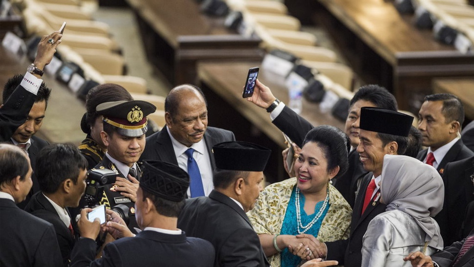 Menguji Capaian Infrastruktur yang Dibangun Jokowi