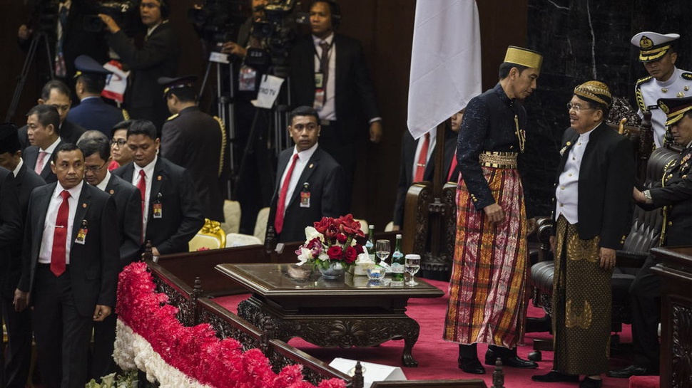 Jokowi Nyatakan Rasio Elektrifikasi Nasional Capai 92 Persen