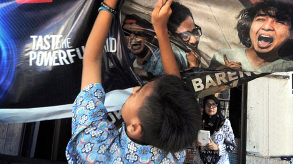 Surga Rokok Anak-anak itu Ada di Indonesia