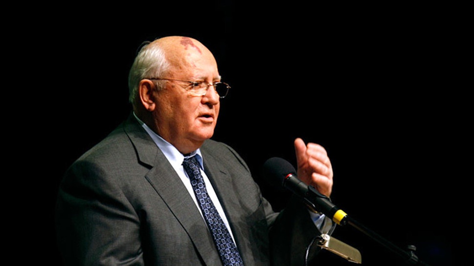 Mikhail Gorbachev, Dia yang Sulit Disayang di Tanah Kelahiran