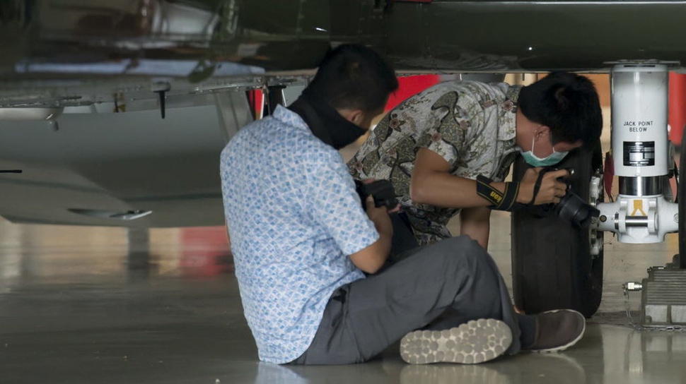 KPK & POM TNI Siap Hadapi Praperadilan Kasus Helikopter AW 101