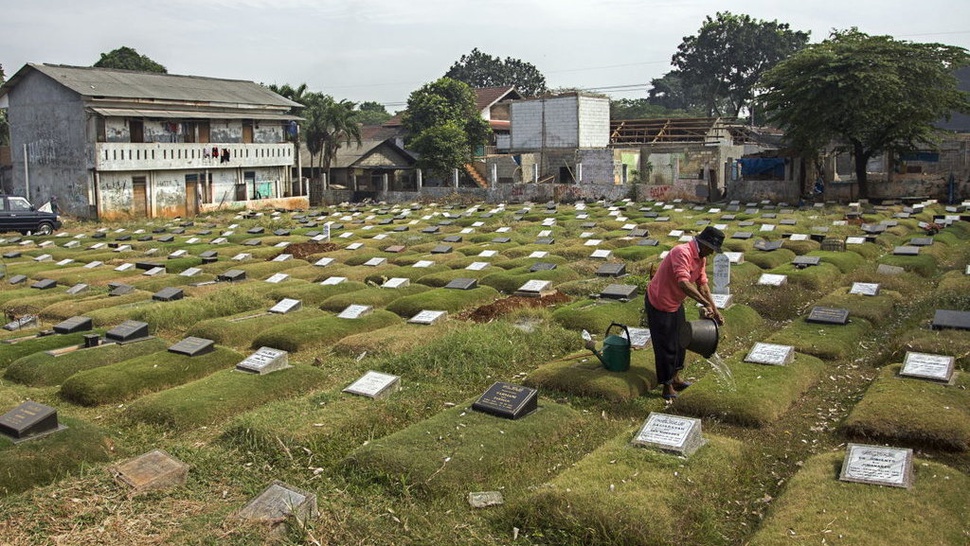 Sandiaga: Lahan Makam Siap Pakai di Jakarta Hanya Cukup Sampai 2019