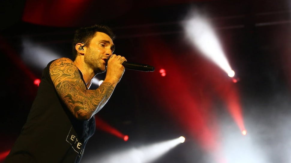 Maroon 5 dan Mengapa Adam Levine  Menulis Lirik Sedih 'Memories'?