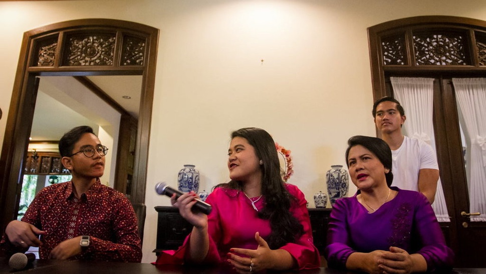 Pilgub Jateng 2018: Keluarga Jokowi Mencoblos di TPS 23 Manahan