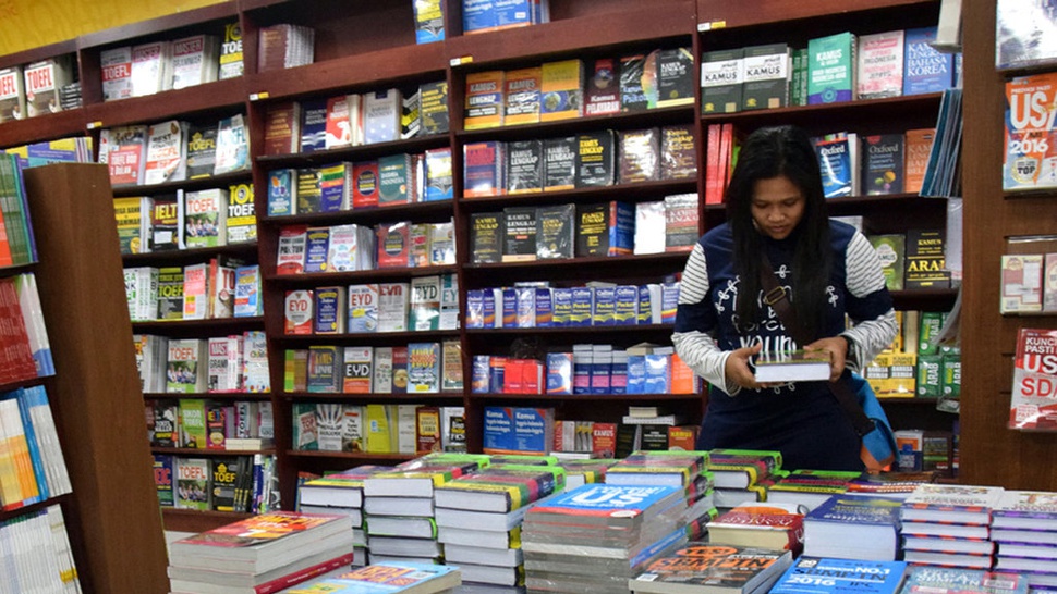 Razia Buku Makassar: Beraksi karena Sampul Marx, tapi Tak Paham Isi