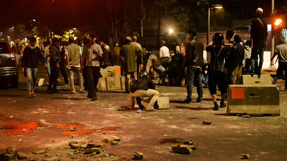 Gedung LBH Jakarta Masih Dijaga Polisi Hingga Siang Ini