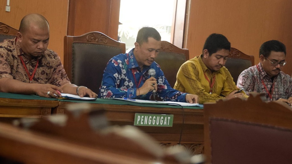 Menguji Ketangguhan KPK Lewat Praperadilan Setya Novanto