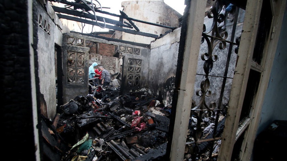 Gudang Elektronik di Sidoarjo Terbakar, Diduga karena Las