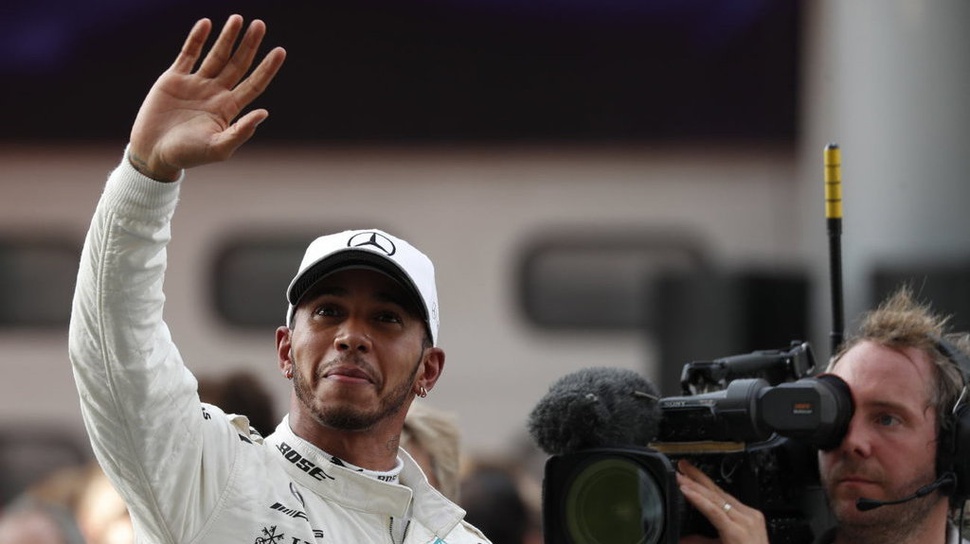 Hasil F1 2018 GP Azerbaijan: Lewis Hamilton Menang Dramatis