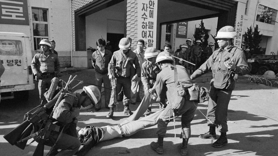 Kisah Taksi Kuning dan Pembantaian Mahasiswa Gwangju 1980